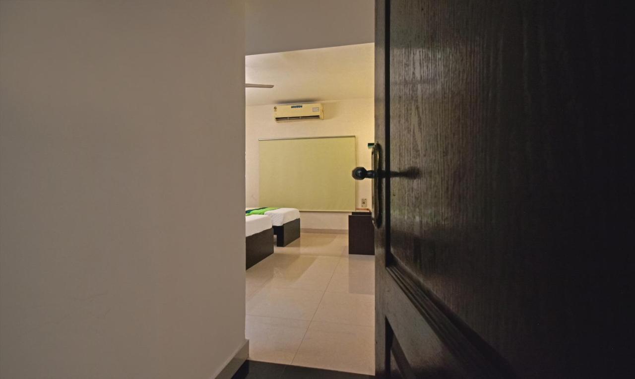 Treebo Samhaar Residency Thoraipakkam Hotel Chennai Exterior photo
